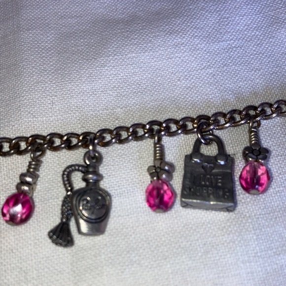 Silvertone charm bracelet with feminine charms and rd pink glassbeads $15 - Picture 2 of 7